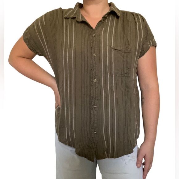 American Eagle Outfitters Green Button Down Blouse Flowy Green Striped M - Picture 1 of 6